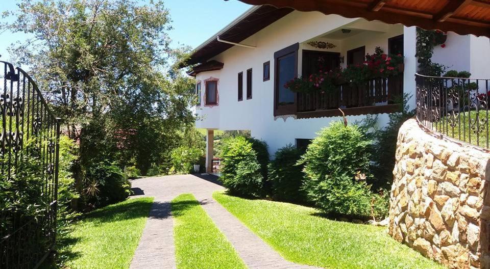 Hospedaria Haus Scharf Treze Tílias Exterior foto